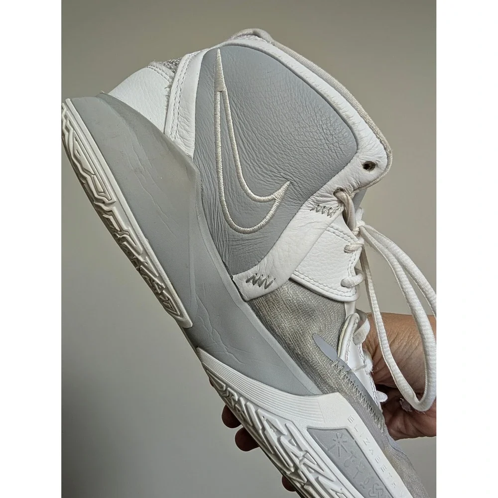Nike Kyrie Infinity White Smoke Grey Basketball Shoes DQ9614-100 Mens 10.5